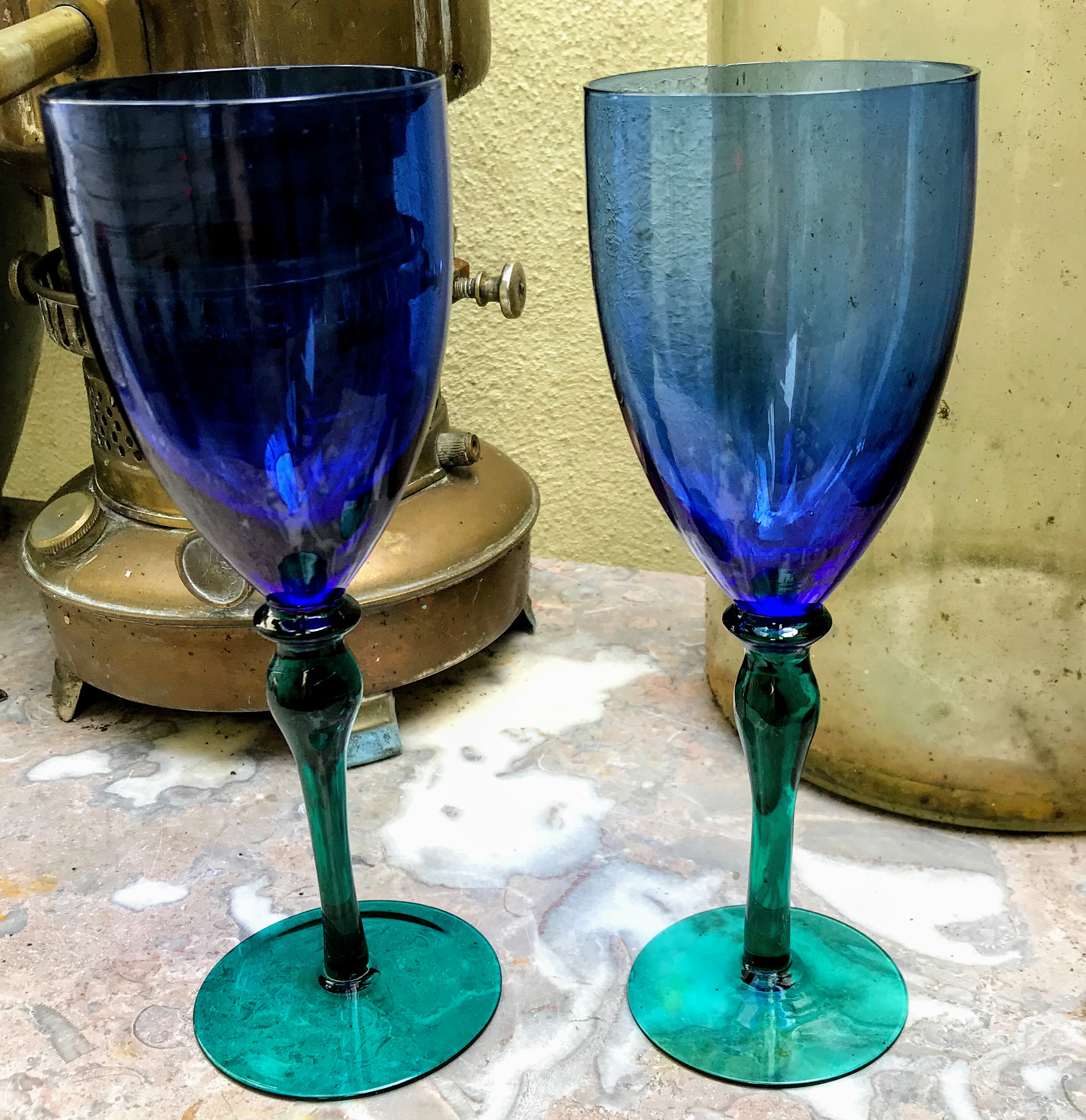 Versnel altijd sectie Prachtig gekleurde wijnglazen blauw groen | Antiek en Curiosa