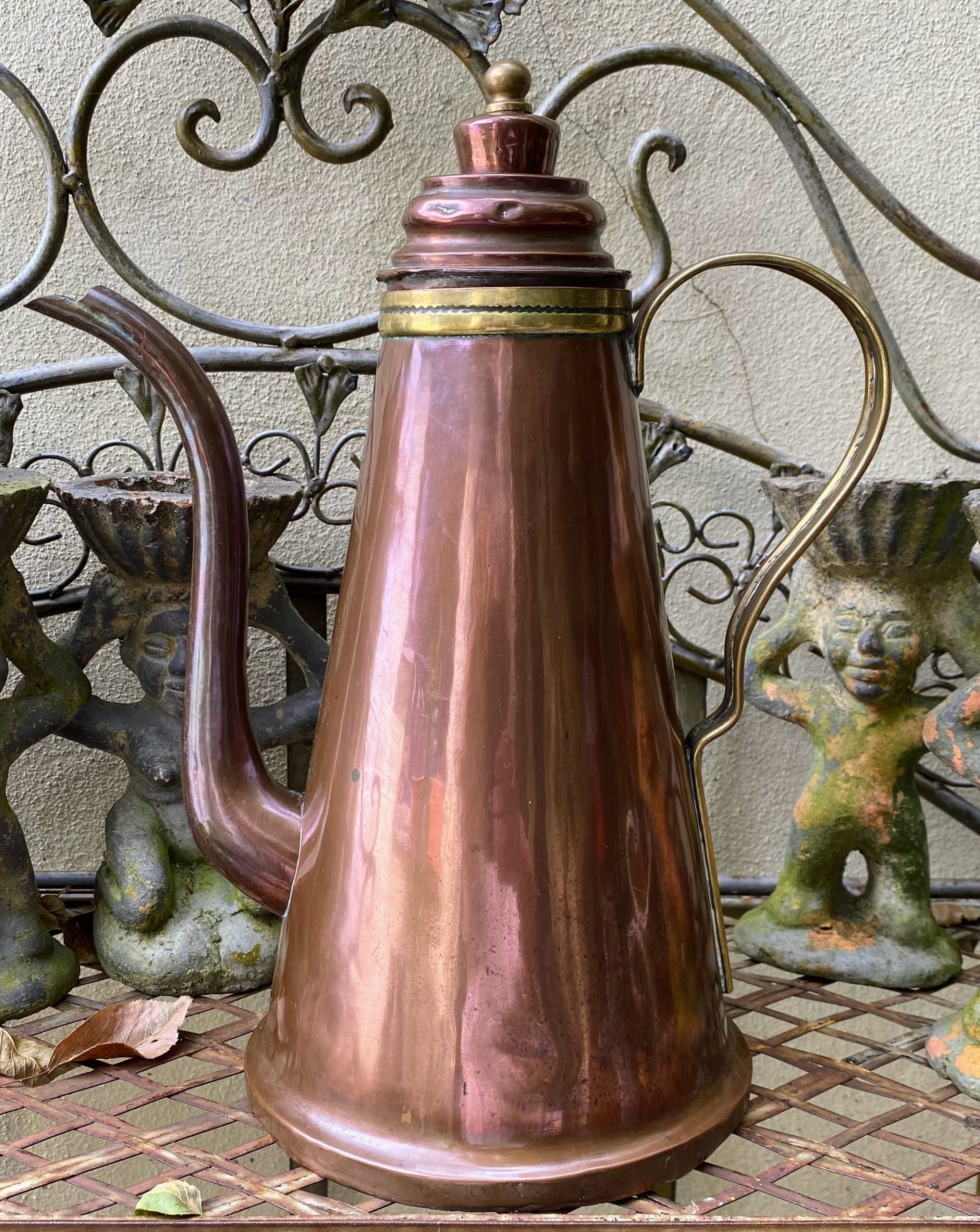 Schrijf op pint Blazen Antieke 19de eeuwse Geel- en Roodkoperen Brabantse Koffiekan | Antiek en  Curiosa